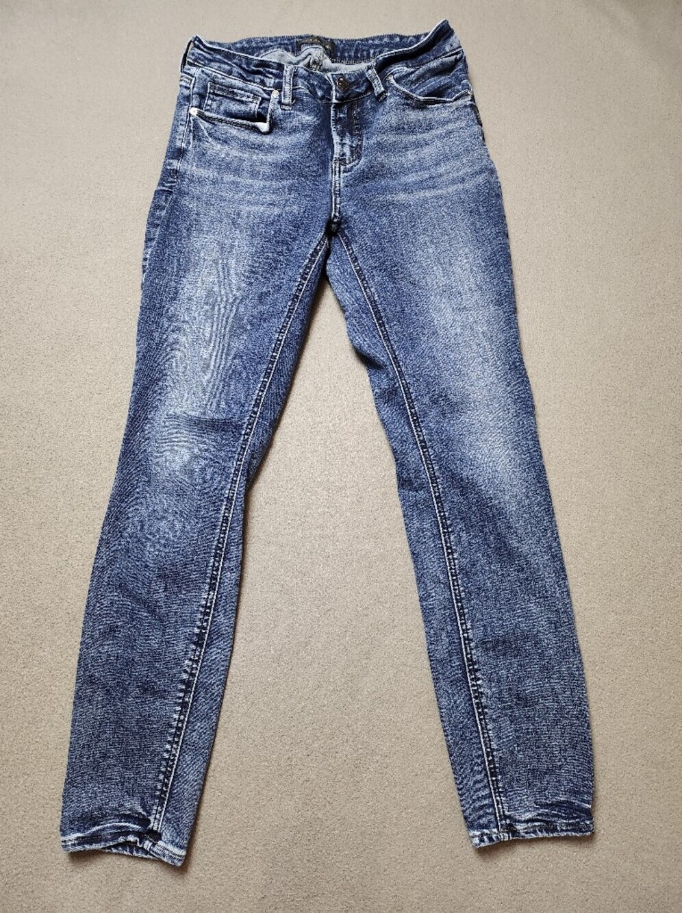 Silver Jeans Elyse Skinny Jeans Sz 26